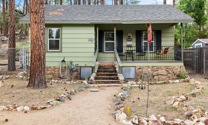 Mountain Club Cabin | Pine Mtn Cabin Vacation Rental | 1-BR in Pine Forest, Prescott | 2Miles from Whisky Row Sleeps 6