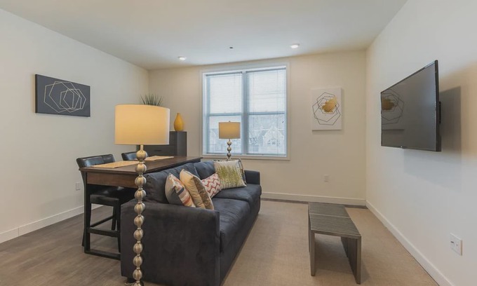 Spruce Hill Apartment | Pine Suite - 110 in Philadelphia