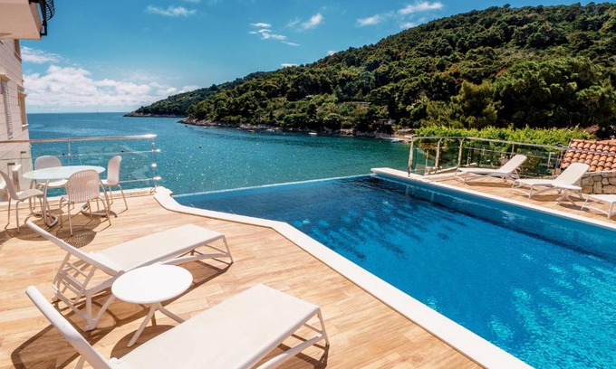 Saplunara Apartment | Pine Tree Boutique Apartments