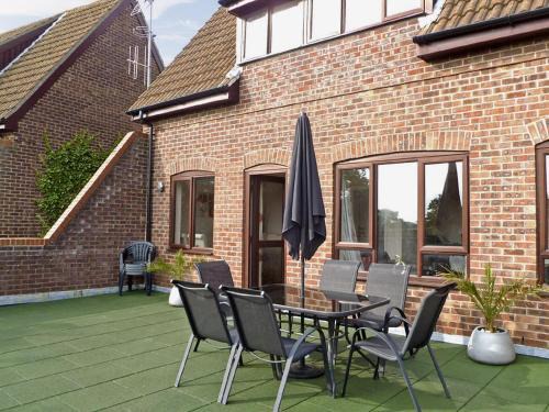 Cromer House | Pine View - E5473