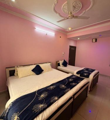 Nahan House | Pine View Guest House