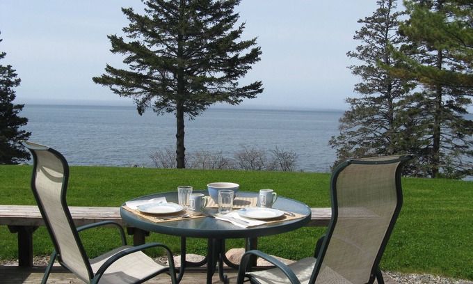 Bernard Cottage | Pinelodge Cottage -waterfront cottage -Acadia National Park/Mount Desert Island