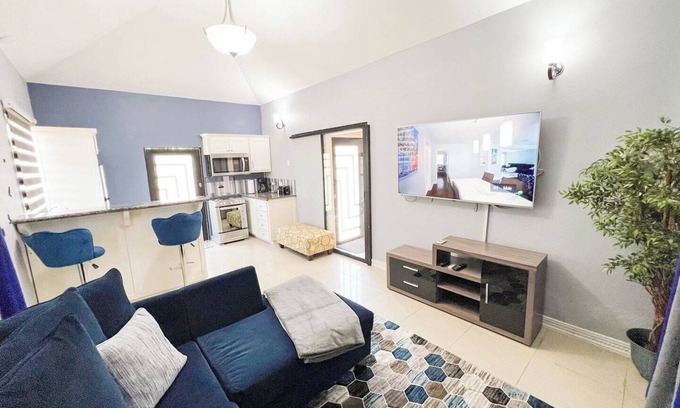 Arouca Apartment | PineRidge Hideaway: 1 Bedroom Apartment #2