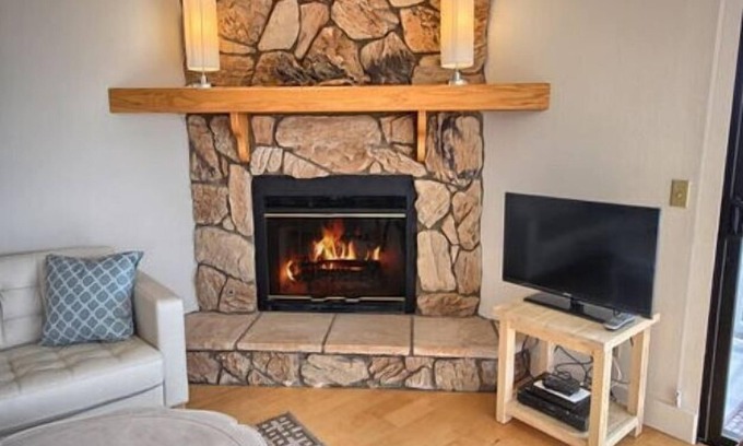 San Simeon House | Pinestone on Moonstone Beach