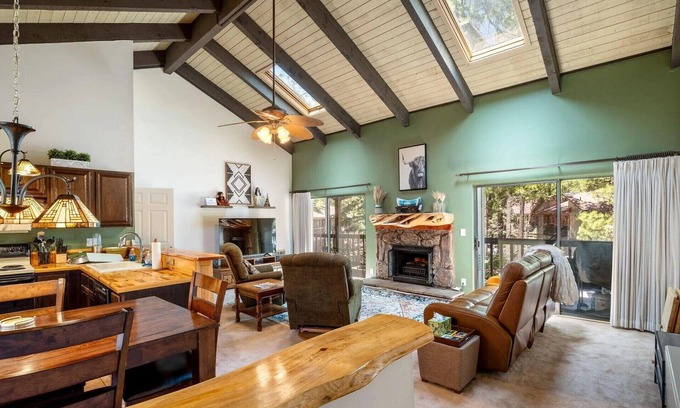 Pinetop Condo | Pinetop Country Club Mountain Retreat ~ Golf, Near Ski Resort-Patio,Trails,Lakes