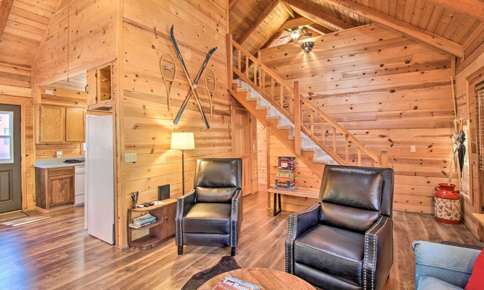 Pinetop Cabin | Pinetop-Lakeside Cabin w/Deck: Hike, Ski & Golf