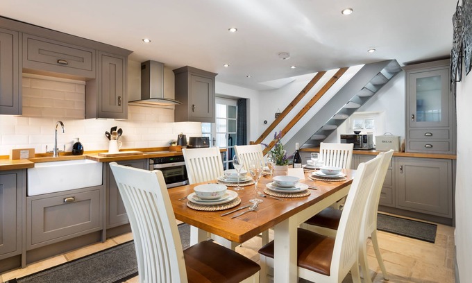 Low Newton Cottage | Pinewood Cottage - Short distance from Lakeside & Newby Bridge