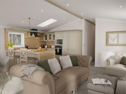 Wells-next-the-Sea Cabin | Pinewoods Saltmarsh Lodge sleeps 6 – no.3