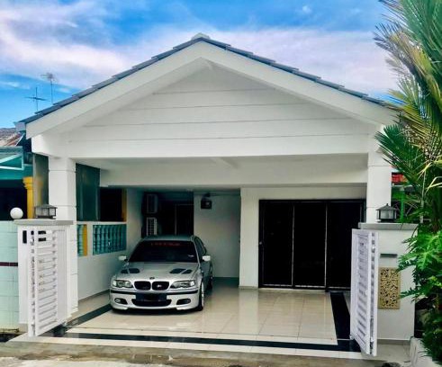 Batu Caves House | Pinggiran Homestay