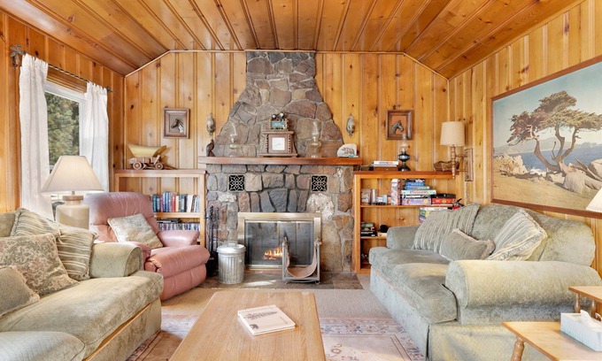 Fawnskin Cabin | Pinglewood Cabin in Fawnskin at Big Bear