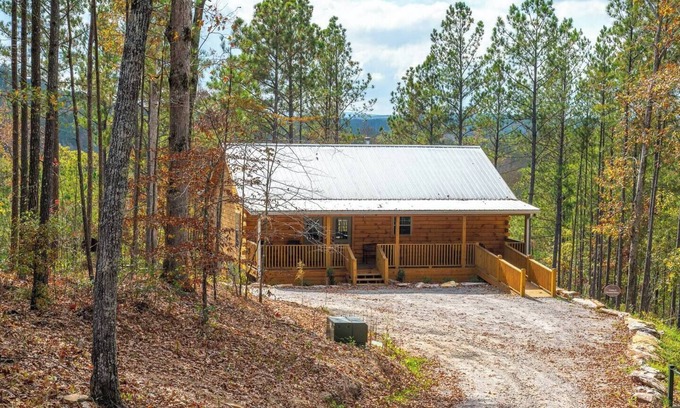 Talladega House | Pinhoti Ridge Retreat Cabin 5, Sunset Point