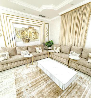 Al Jahra Apartment | Pink Flower