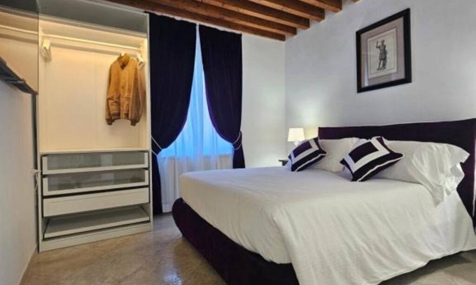 Tivoli Apartment | Pink House - Free Parking Wi-fi free Tivoli