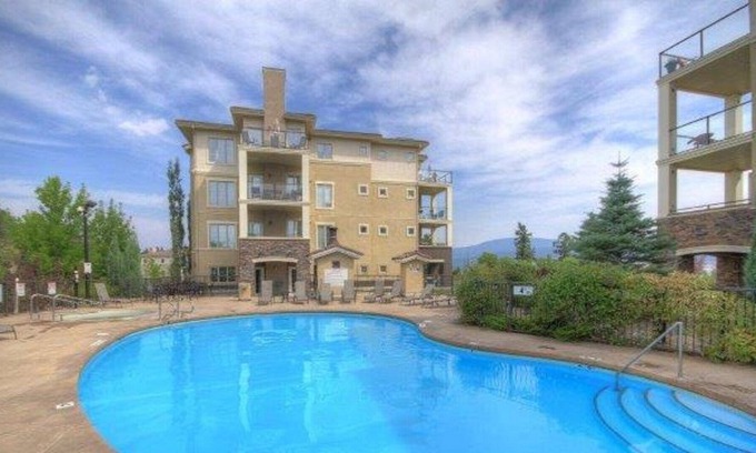 Quail Ridge Condo | Pinnacle Pointe Resort - beautiful 2 bedroom with den suite