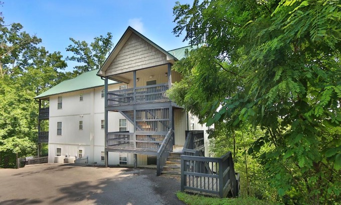 Pigeon Forge Apartment | Pinnacle View 7A