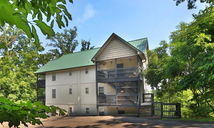 Pigeon Forge Apartment | Pinnacle View 7C