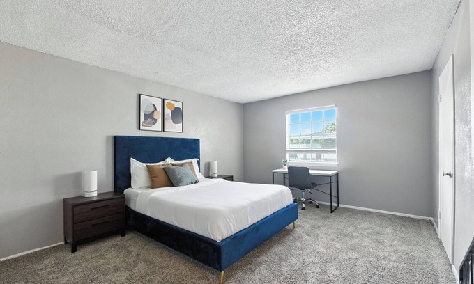 South Arlington Apartment | Pioneer Creek 608-08 I Spacious 1 Bed 1Bath