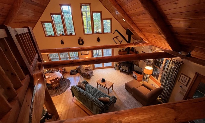 Hatfield House | Pioneer Lodge Log Cabin