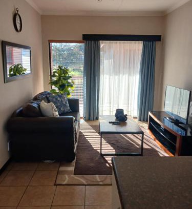Newcastle Apartment | Pioneer Retreat Apartment