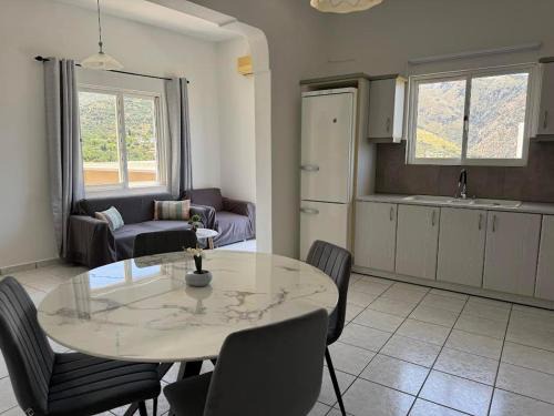 Tourloti Apartment | Pipina