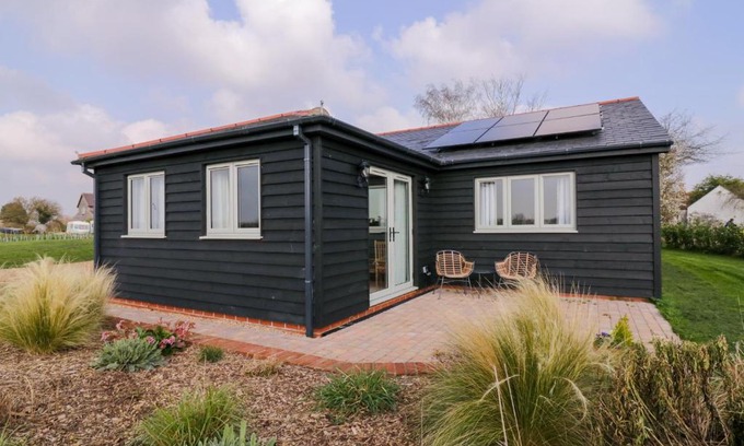 Saint Osyth House | Pippin Cottage