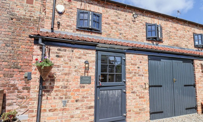 Ripon Cottage | PIPPIN COTTAGE, romantic, character holiday cottage in Ripon