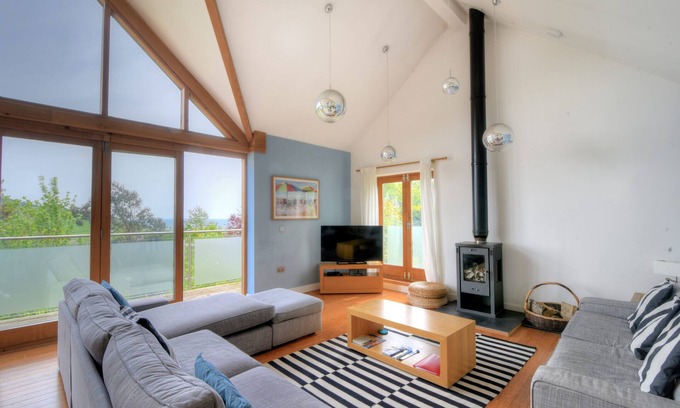 Charmouth House | PIPPIN, family friendly, luxury holiday cottage in Charmouth