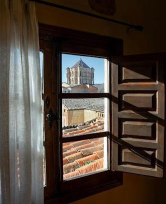 Toro Hotel | Pirata casco histórico