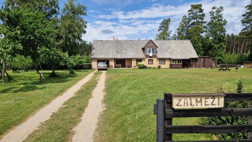 Jurkalne House | Pirmie Zaļmeži