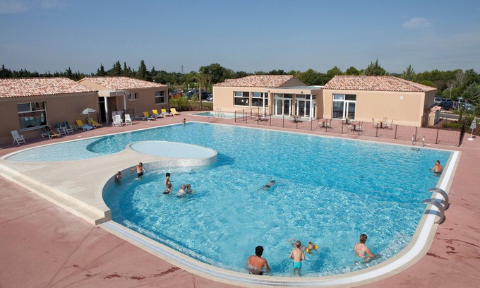 Aubignan House | Piscines et salle de fitness sur place !