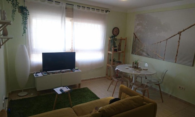 Las Lagunas Apartment | PISO CÉNTRICO Y ACOGEDOR EN FUENGIROLA