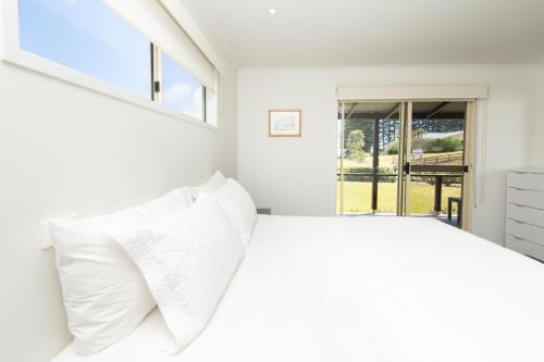 Burnt Pine House | Pitcairn House
