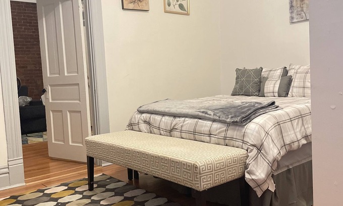 Pittsburgh Apartment | Pittsburgh
