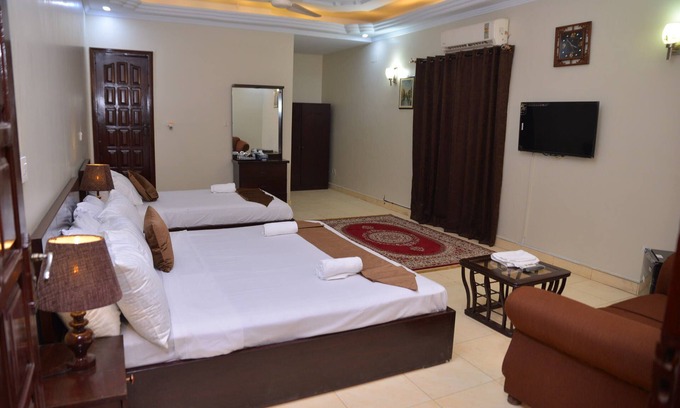 D.H.A. Hotel | Ibis Lodge Guest House Khayaban-e-Mujahid DHA