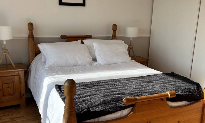 Magog Condo | Place du Village, a quiet, rejuvenating spot. 2 minutes from Merry Beach