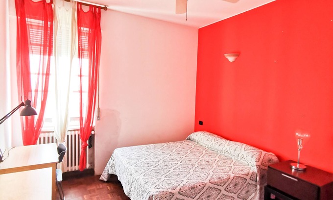 Binda Apartment | Place in double bed (to be shared, boys only)