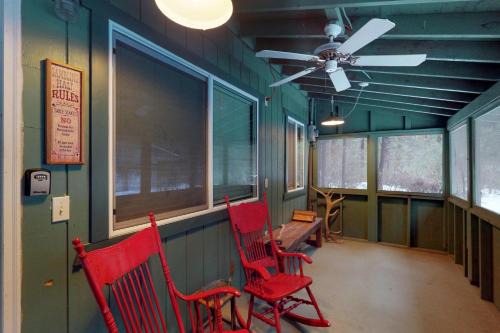 Leavenworth House | Plain Getaway