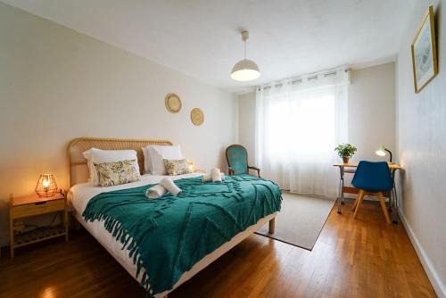 Annecy Apartment | Plaine - vue montagne et garage à 700m du lac