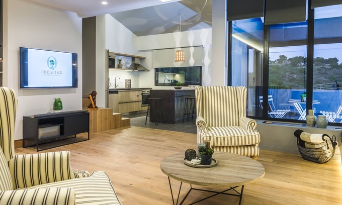 Penteli Apartment | Plaisance. A 160 m2 apartment with exceptional view.
