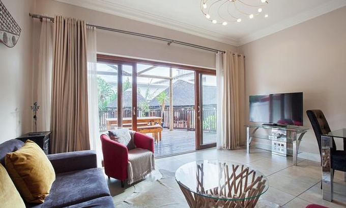 Sea Point Apartment | Planet Africa 1 By Ctha