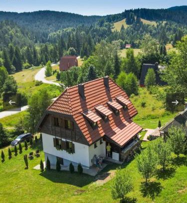 Kremna Apartment | Planinska kuća Sević