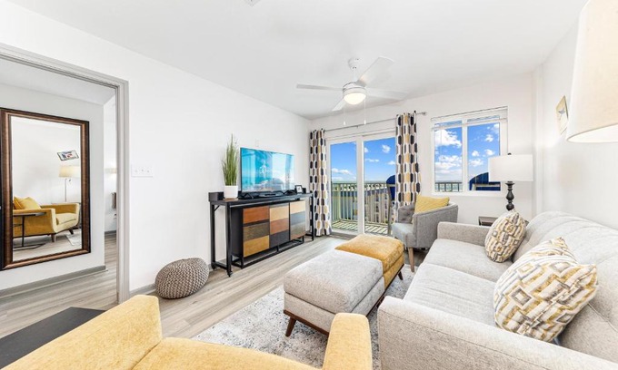 Fort Morgan Apartment | Plantation 4503