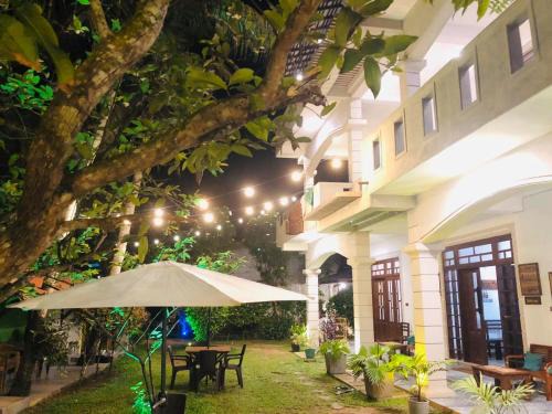 Midigama East House | Plantation Surf Inn & Restaurant - Midigama
