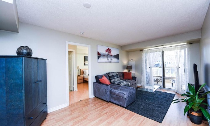 Downtown Mississauga Apartment | PlanURstay - Family Condo