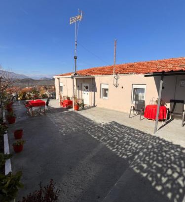 Trikala Apartment | Platanos Village Home