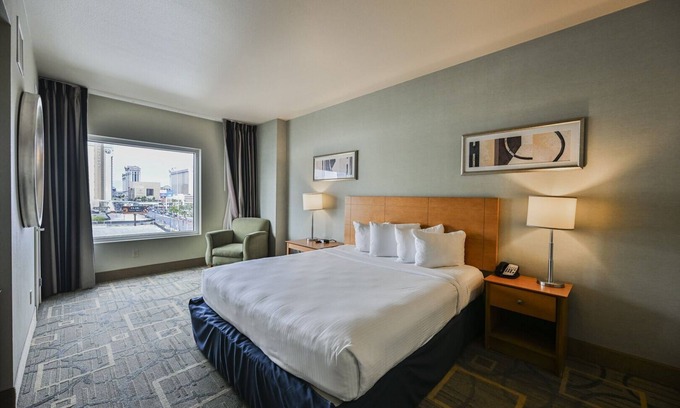 Las Vegas Apartment | Platinum | Vegas View from Balcony | Sleeps 4