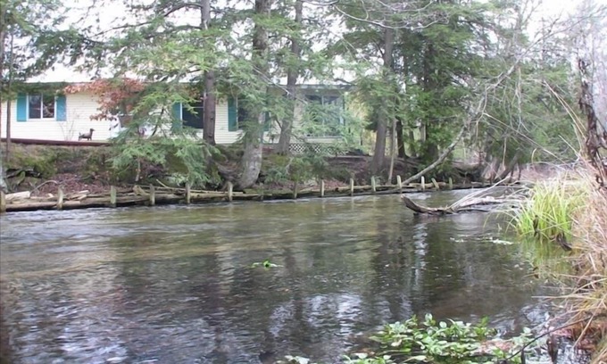Beulah House | Platte River Getaway