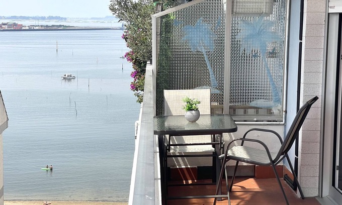 Carril Condo | Playa Compostela