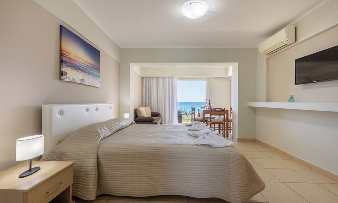Psarou Apartment | Playa Del Zante - Studio with Sea View, Playa del Zante