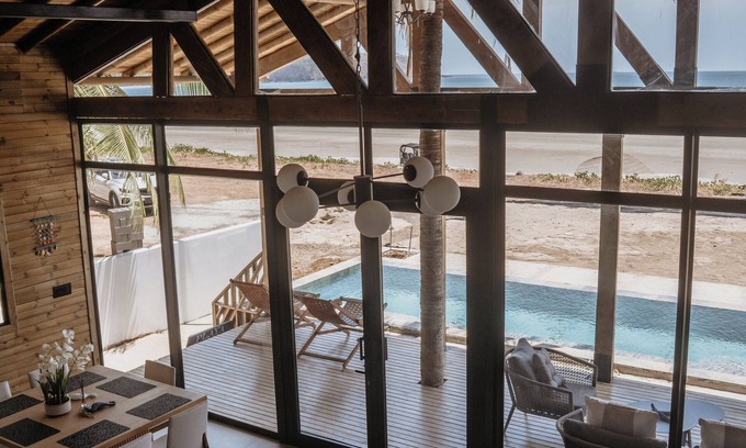 Las Escobas del Venado Villa | Playa Laska – Oceanfront Luxury Villa with Pools in Playa Venao
